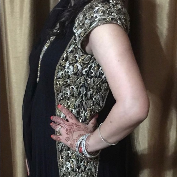 Dress - Picture 4 of 4